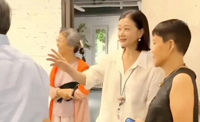 12年原来不止为了家庭李谷一道出真相开元棋牌app59岁宋祖英：退出春晚(图10)