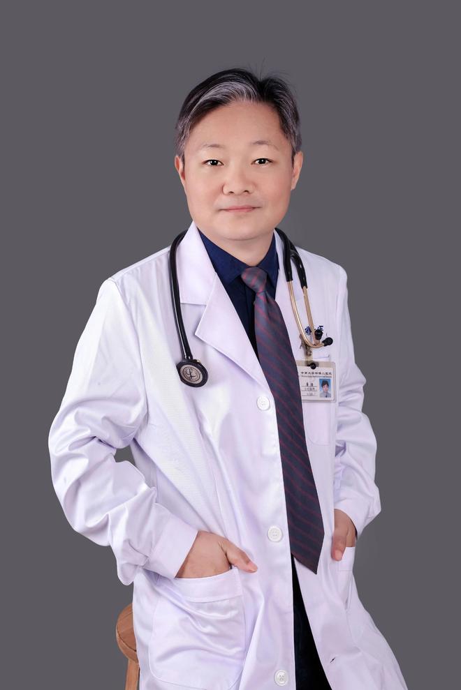 去世最后露面满头白发为学医放弃保送开元棋牌53岁湘雅二医院唐浩医生(图2)